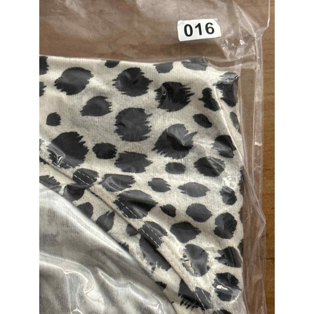 Erika Womens Black White Cheetah Animal Print V-Neck 3/4 Sleeve Top Medium - Picture 9 of 9